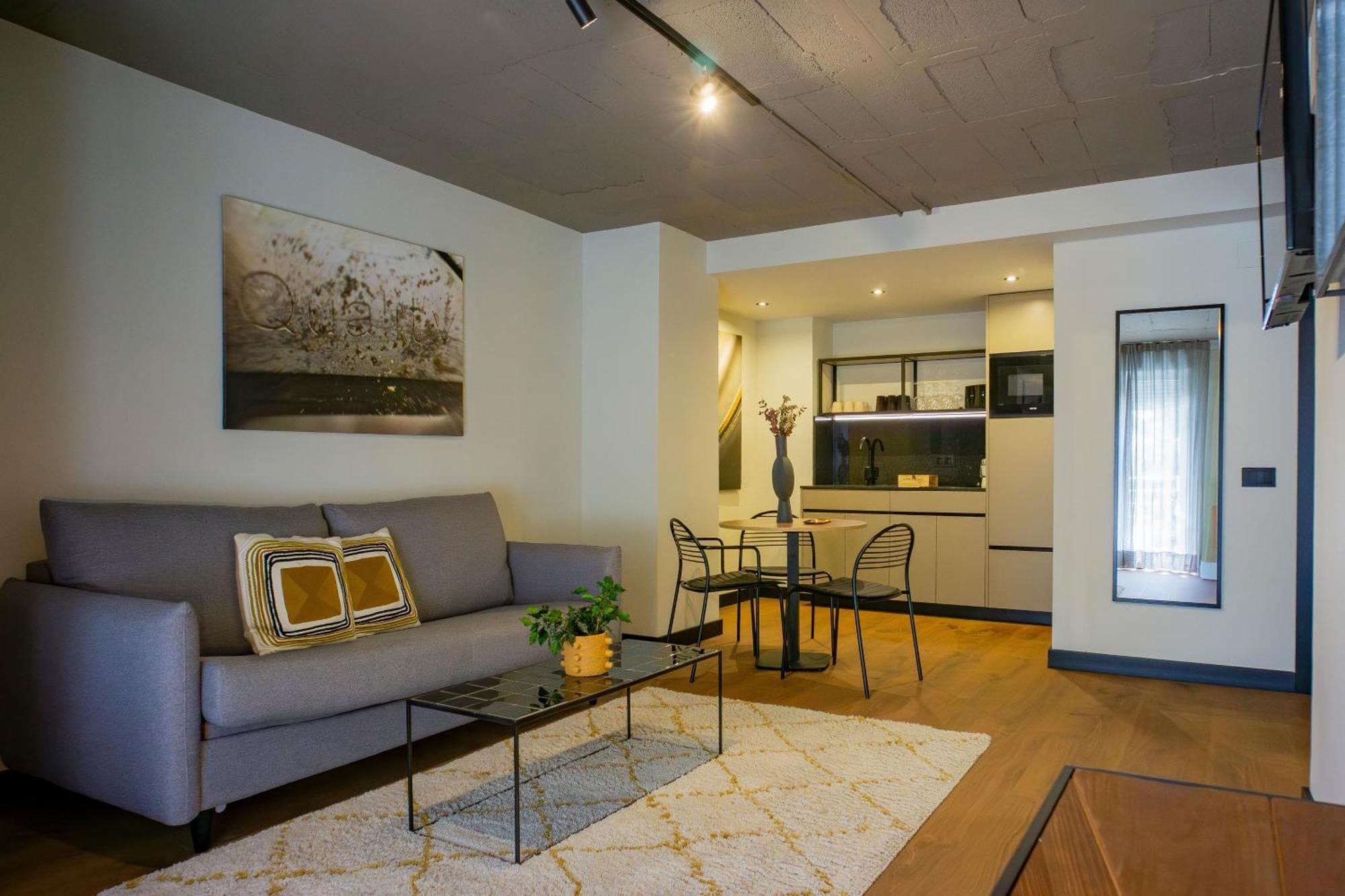 Bubu - Apartamentos En El Centro มาลากา ภายนอก รูปภาพ