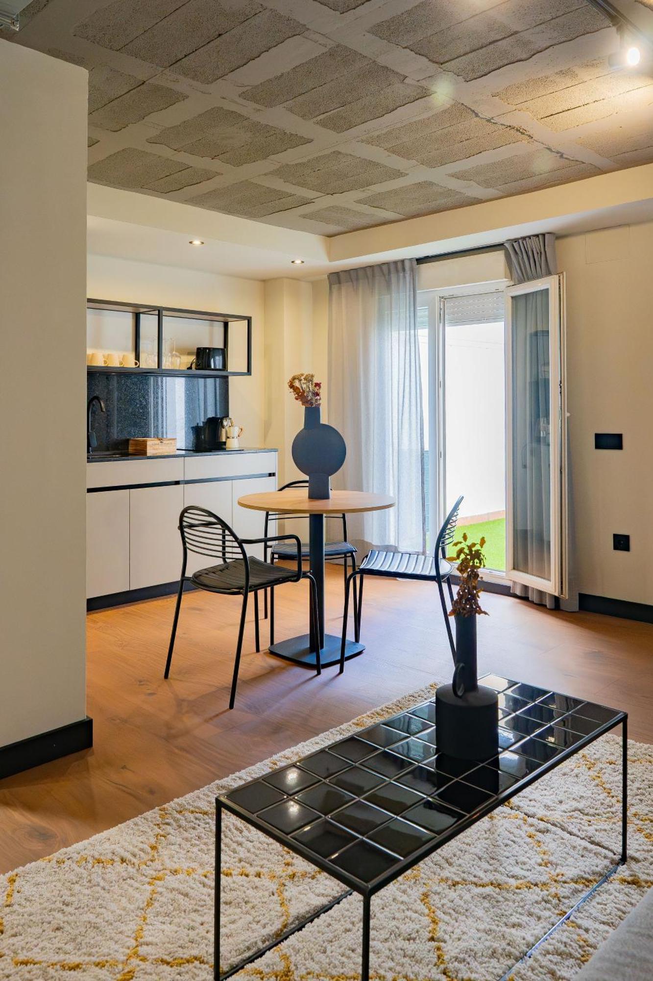 Bubu - Apartamentos En El Centro มาลากา ภายนอก รูปภาพ