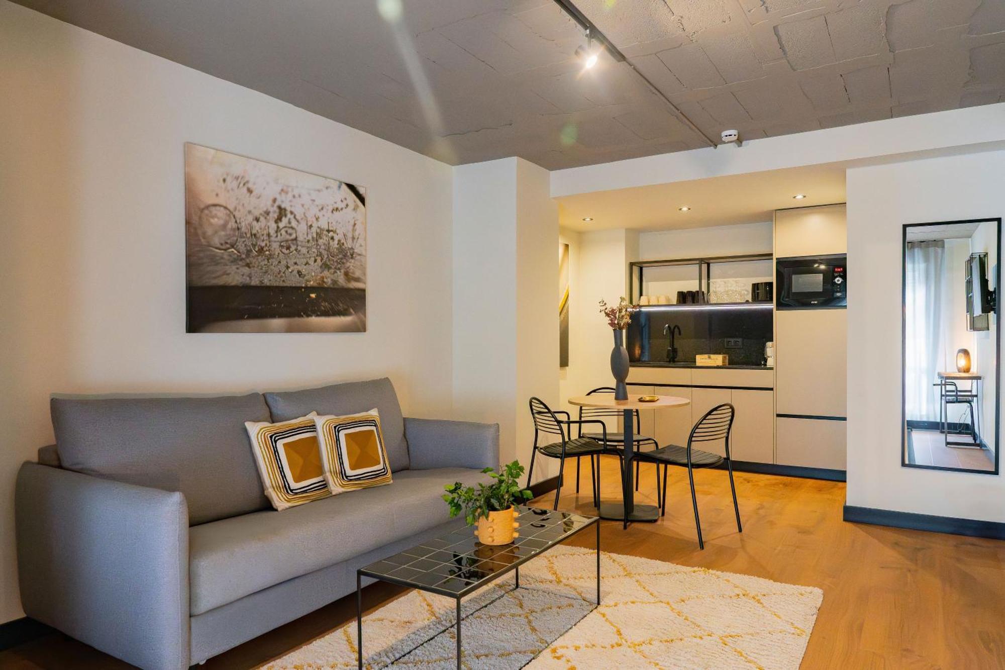 Bubu - Apartamentos En El Centro มาลากา ภายนอก รูปภาพ