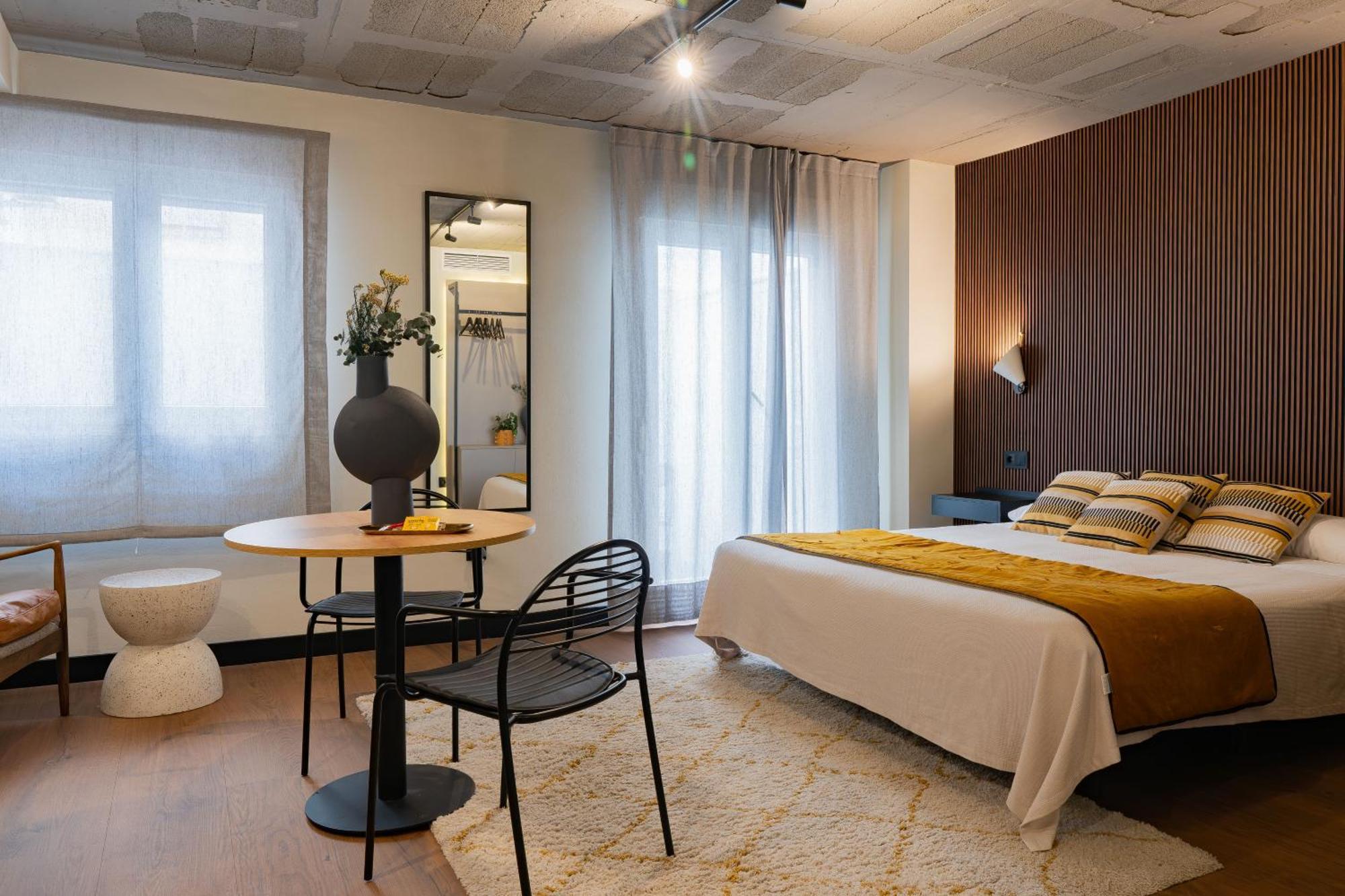 Bubu - Apartamentos En El Centro มาลากา ภายนอก รูปภาพ